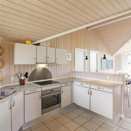 Bengt - 1km From The Sea In Nw Jutland By Interhome *
